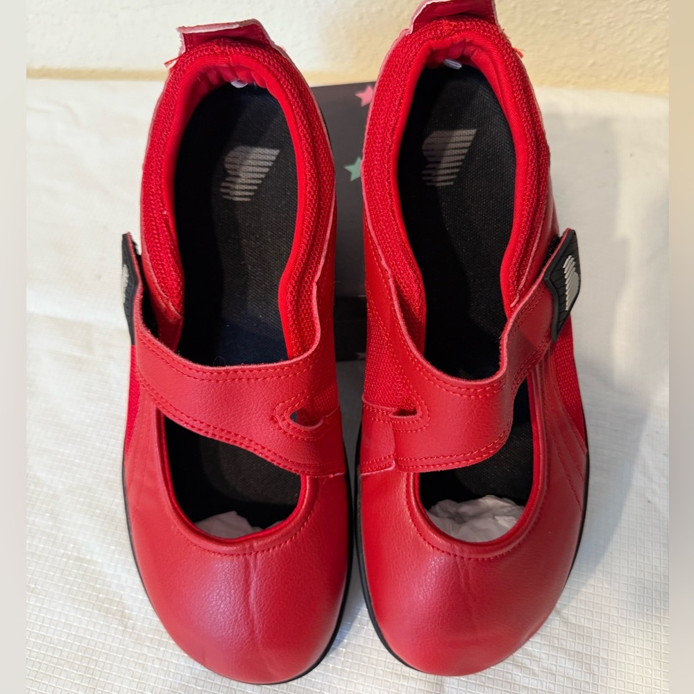 Red and Black Mary Jane Flats with Strap - Picture 2 of 16